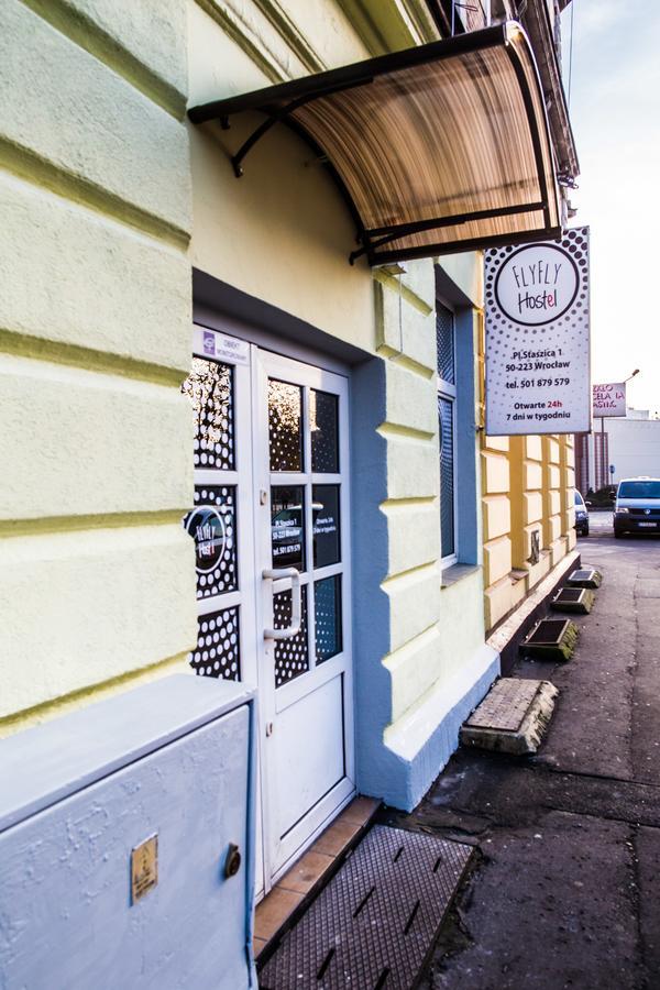 Flyfly Hostel , Darmowy Parking , Rezerwuj Przez Urzadzenia Mobilne -10 Procent Вроцлав Екстериор снимка