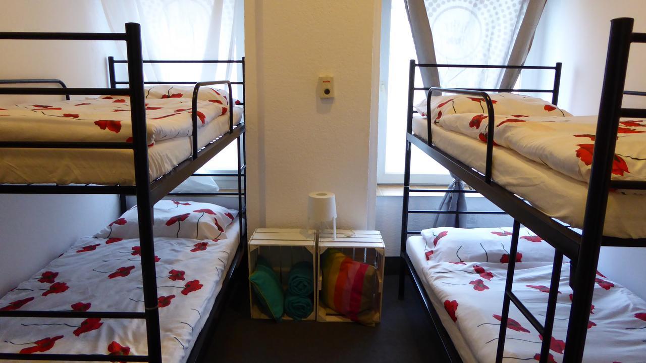Flyfly Hostel , Darmowy Parking , Rezerwuj Przez Urzadzenia Mobilne -10 Procent Вроцлав Екстериор снимка