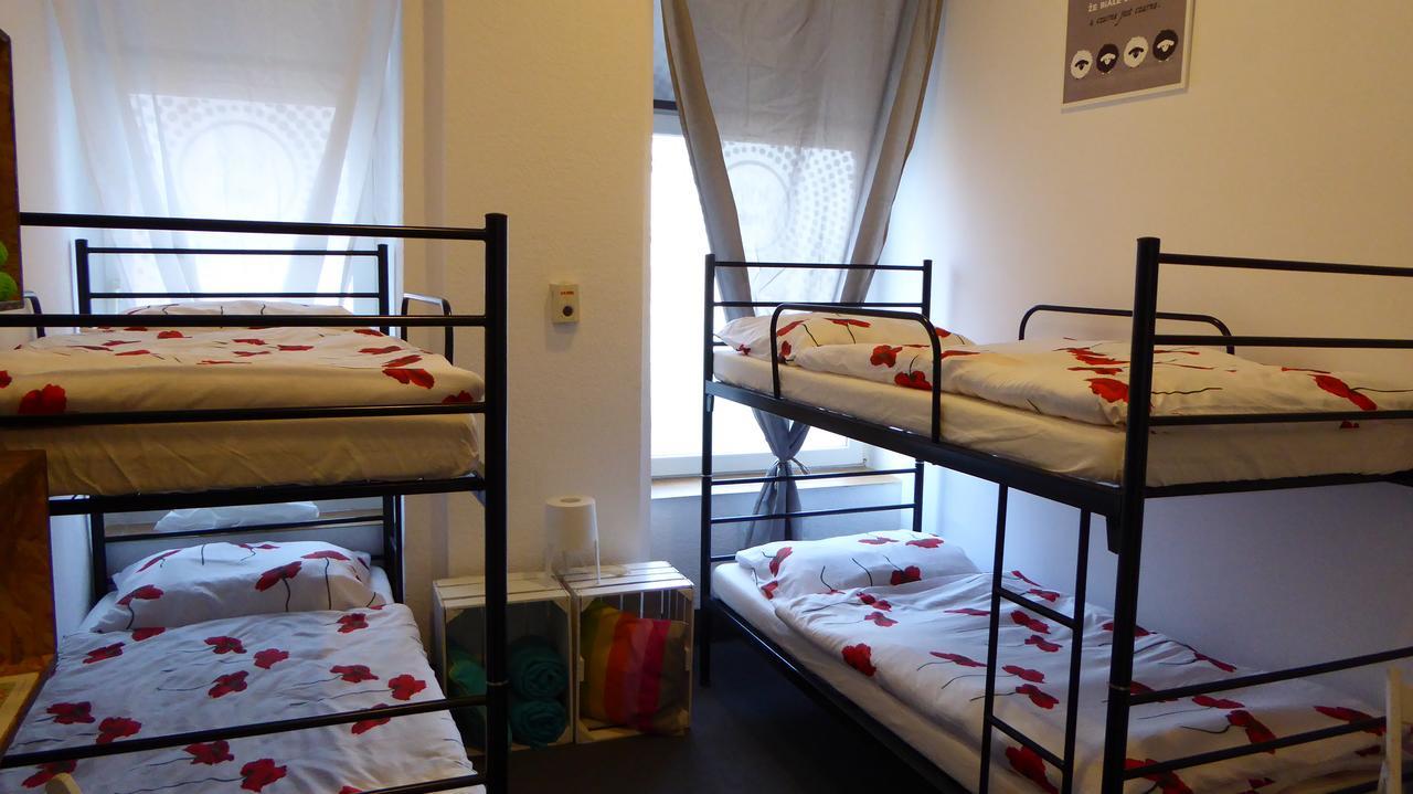 Flyfly Hostel , Darmowy Parking , Rezerwuj Przez Urzadzenia Mobilne -10 Procent Вроцлав Екстериор снимка