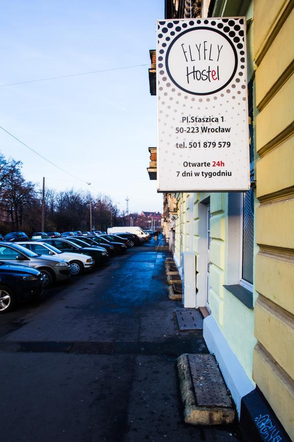 Flyfly Hostel , Darmowy Parking , Rezerwuj Przez Urzadzenia Mobilne -10 Procent Вроцлав Екстериор снимка