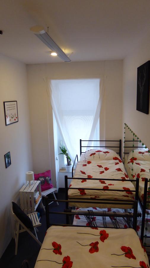 Flyfly Hostel , Darmowy Parking , Rezerwuj Przez Urzadzenia Mobilne -10 Procent Вроцлав Екстериор снимка